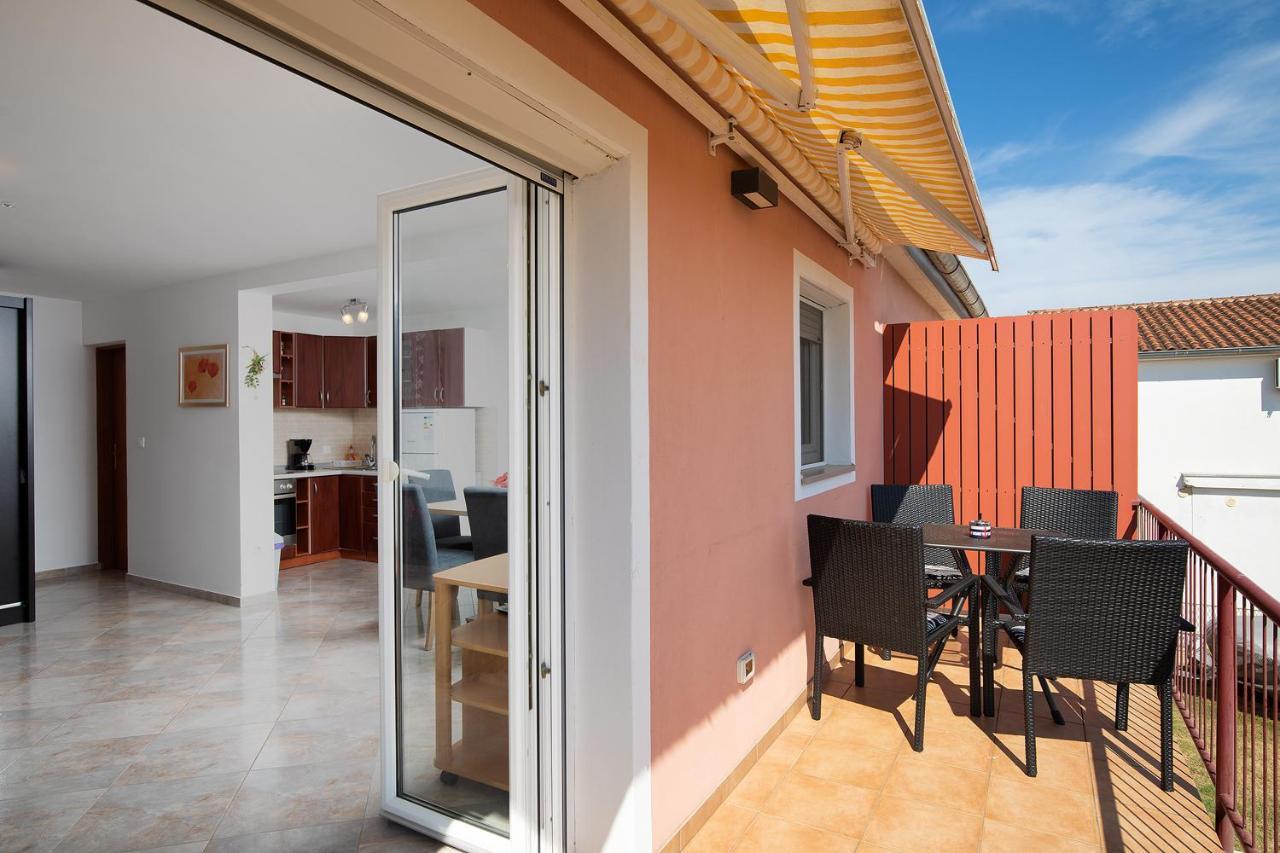 Dujmovic Apartament *