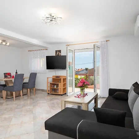 Apartmani Dujmovic Medulin Exterior photo